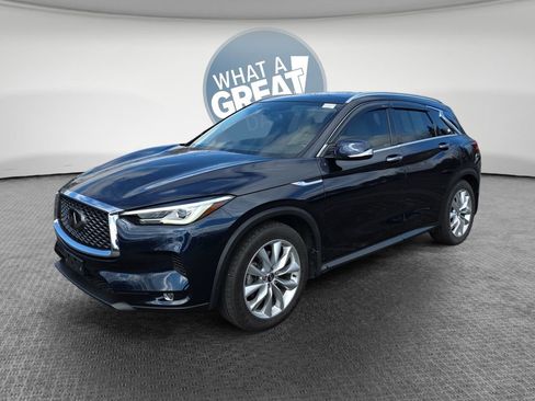 Used 2019 INFINITI QX50 Luxe w/ Navigation Package FWD image 8