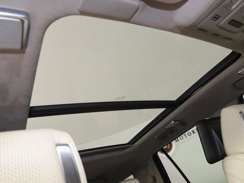 Used 2021 Cadillac Escalade Sport Platinum image 11