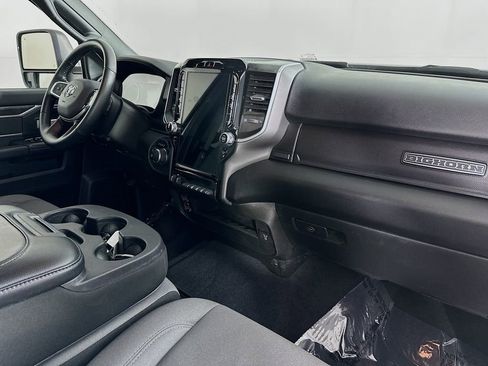 Certified 2024 RAM 2500 Big Horn w/ Level 2 Equipment Group image 40