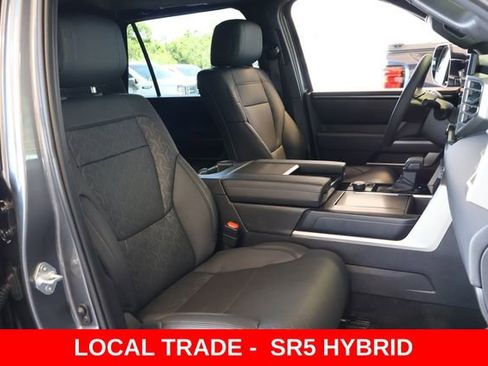 Used 2025 Toyota Sequoia SR5 w/ SR5 Premium Package AWD/4WD image 21