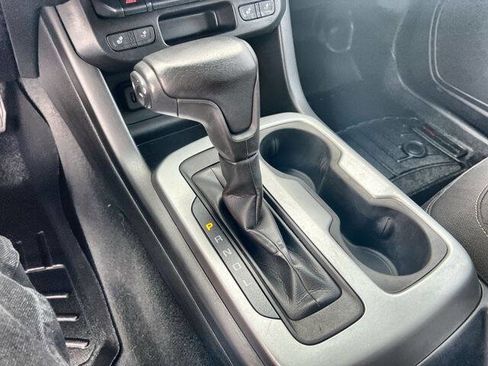 Used 2021 Chevrolet Colorado LT w/ LT Convenience Package RWD image 15