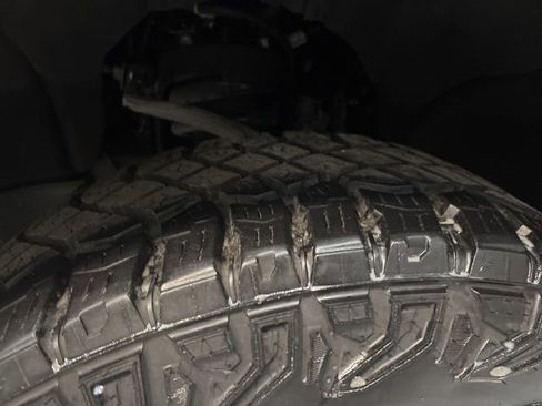 Used 2024 GMC Sierra 1500 AT4X w/ AT4X AEV Edition image 23