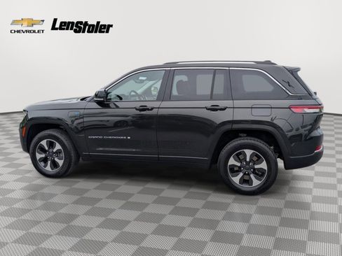 Used 2023 Jeep Grand Cherokee 4WD 4xe image 2