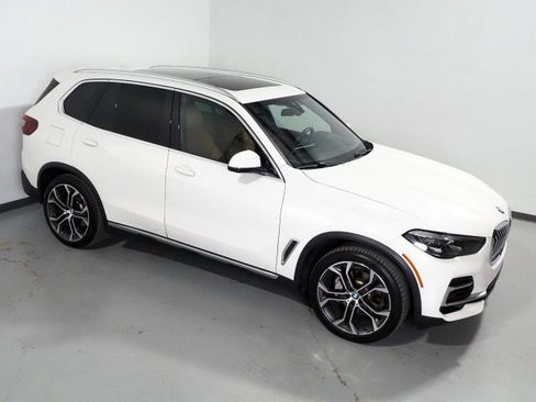 Used 2023 BMW X5 sDrive40i w/ Premium Package image 11