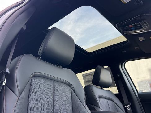 New 2026 Jeep Cherokee Overland w/ Advanced Pro Tech Group AWD/4WD image 17