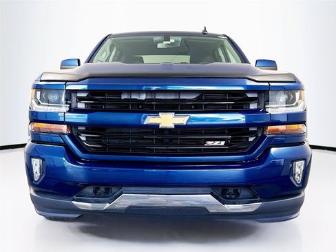 Used 2017 Chevrolet Silverado 1500 LT w/ All Star Edition AWD/4WD image 9