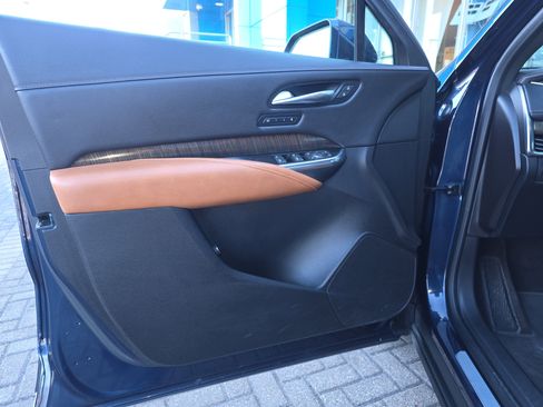 Used 2019 Cadillac XT4 Premium Luxury image 13