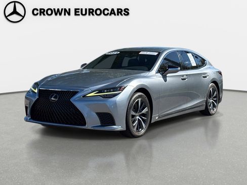 Used 2021 Lexus LS 500 w/ Accessory Package (Z2) image 2