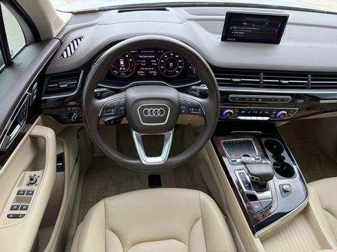 Used 2018 Audi Q7 3.0T Prestige w/ Prestige Package image 24