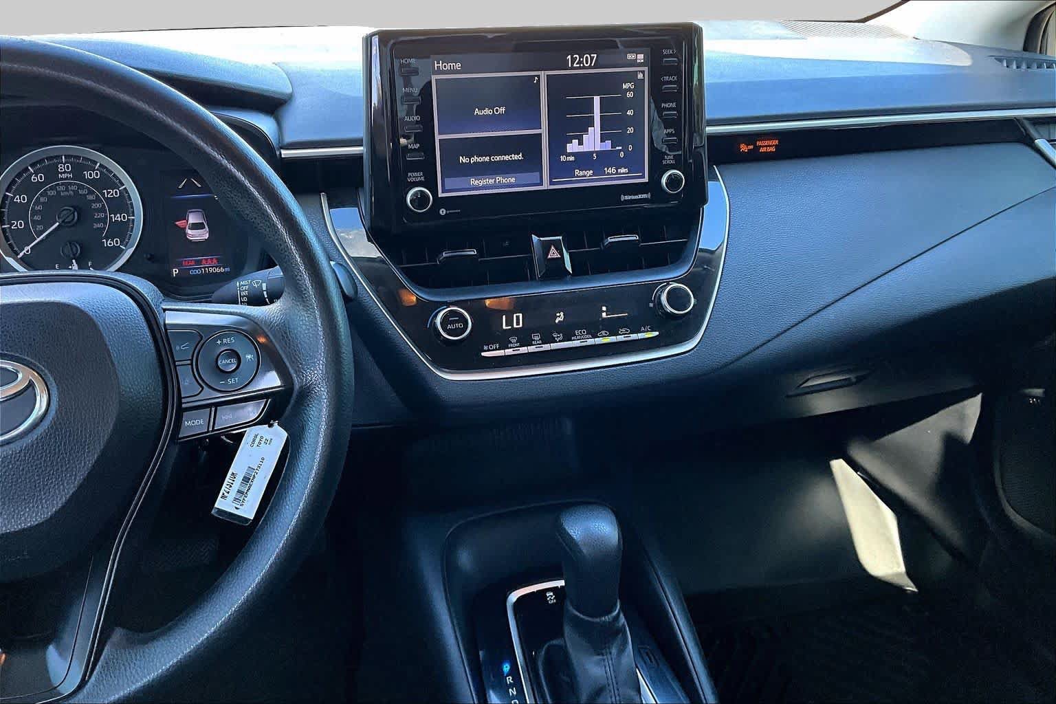 Used 2022 Toyota Corolla LE FWD image 6