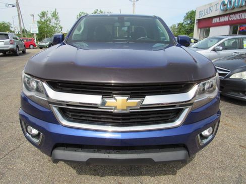 Used 2017 Chevrolet Colorado LT w/ LT Convenience Package AWD/4WD image 3