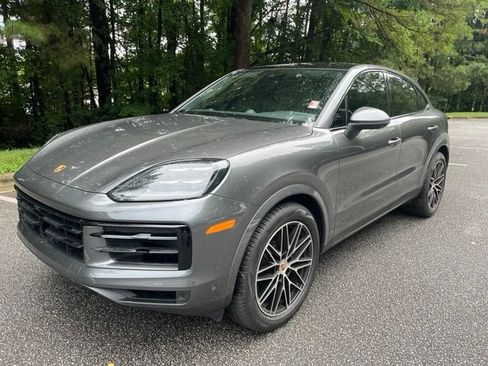 Used 2024 Porsche Cayenne Coupe AWD/4WD image 1