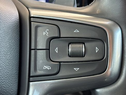 Used 2023 Chevrolet Silverado 1500 RST AWD/4WD image 28