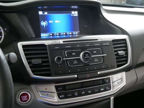 Used 2013 Honda Accord EX image 22