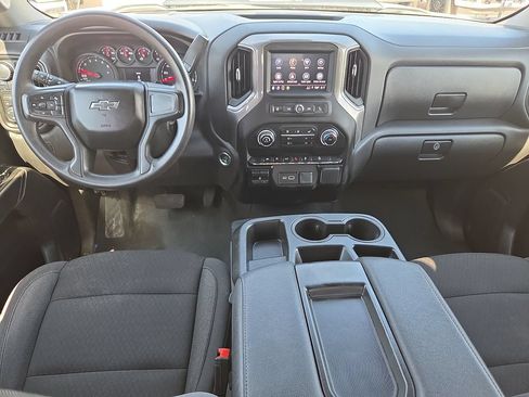 Used 2025 Chevrolet Silverado 1500 Custom Trail Boss AWD/4WD image 15