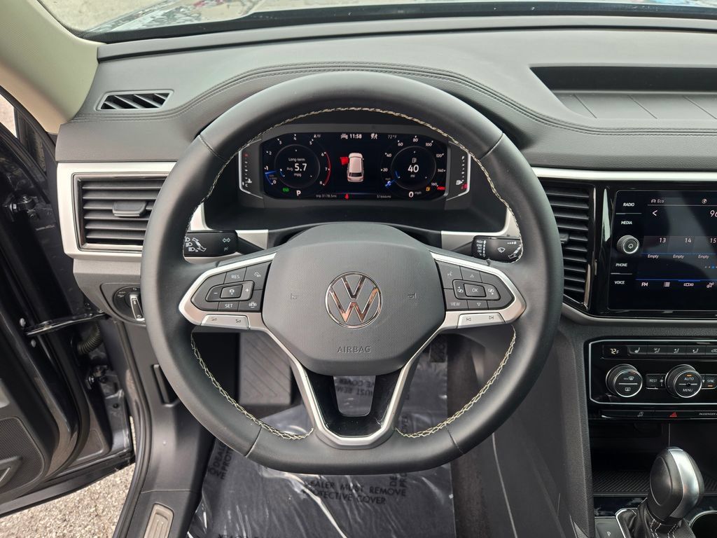 Used 2023 Volkswagen Atlas SE w/ Black Wheel Package AWD/4WD image 47
