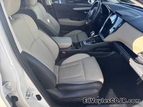 Used 2022 Subaru Outback Limited image 17