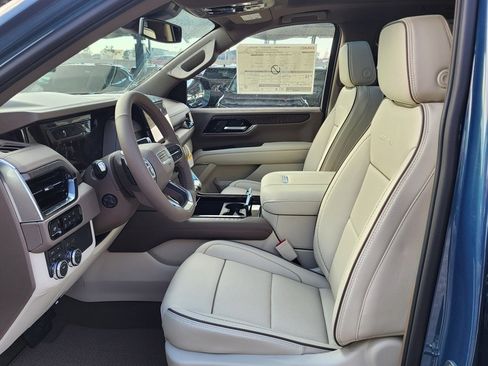 New 2026 GMC Yukon XL Denali w/ Sun & Power Step Package image 15