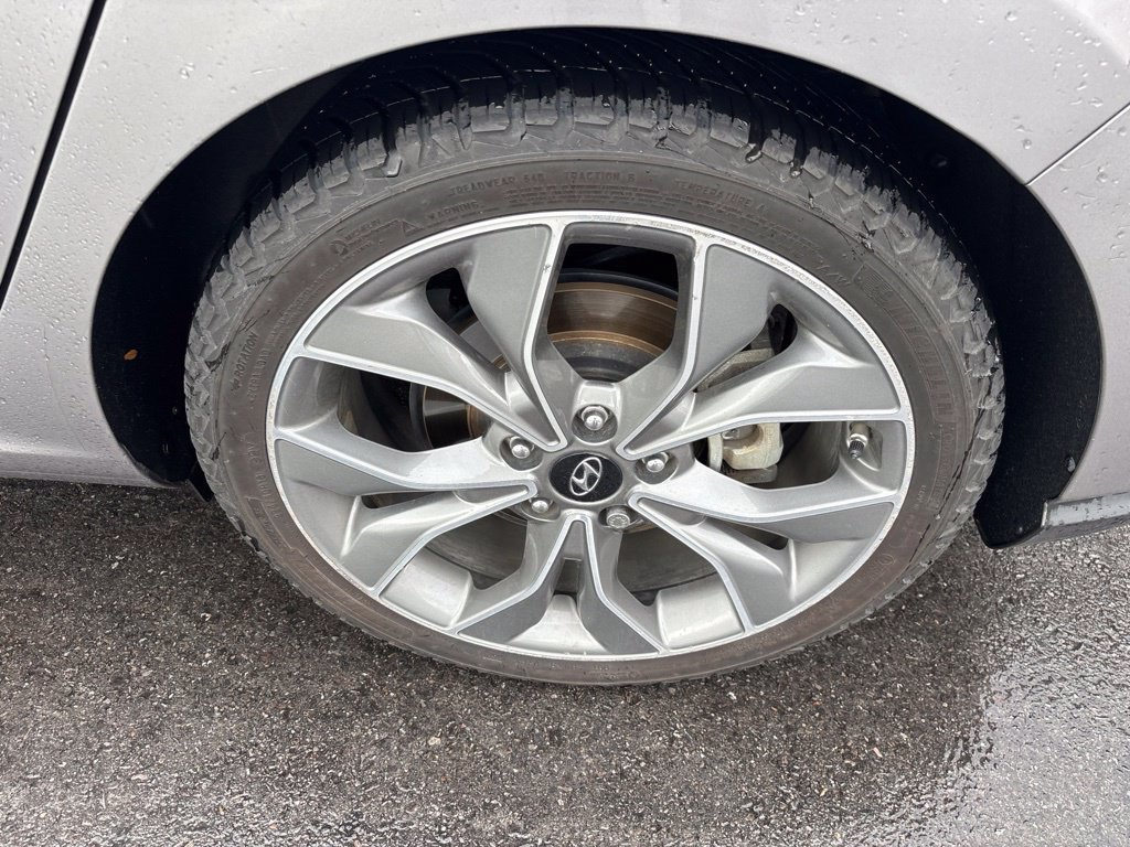 Used 2020 Hyundai Elantra GT N Line w/ Tech Package 03 FWD image 3