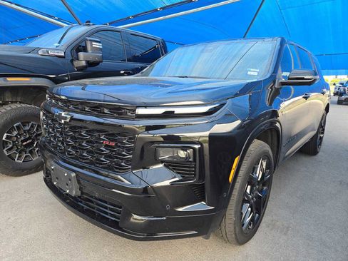 Used 2026 Chevrolet Traverse RS w/ LPO, Floor Liner Package image 1