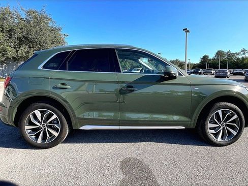 Certified 2025 Audi Q5 2.0T Premium Plus w/ Premium Plus Package image 4