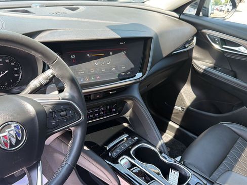 Used 2023 Buick Envision Avenir AWD/4WD image 18