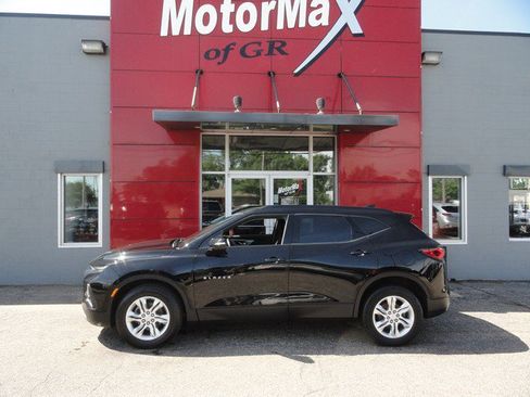 Used 2020 Chevrolet Blazer LT AWD/4WD image 2