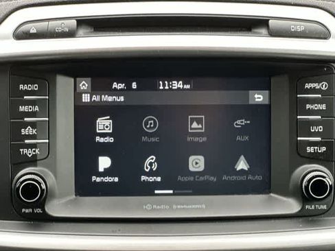 Used 2018 Kia Sorento LX image 11