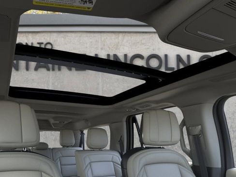 New 2026 Lincoln Navigator L Reserve AWD/4WD image 22