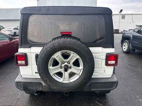 Used 2018 Jeep Wrangler Unlimited Sport S AWD/4WD image 5