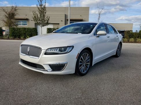 Used 2019 Lincoln MKZ Reserve image 11