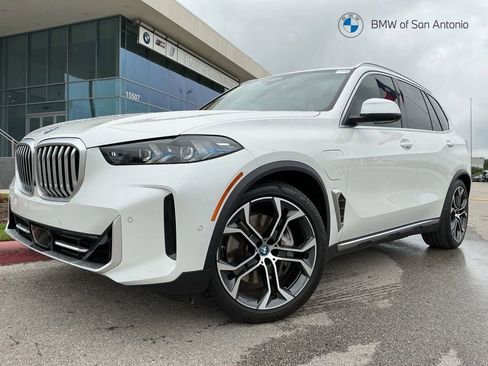 Certified 2025 BMW X5 xDrive50e w/ Executive Package AWD/4WD image 1