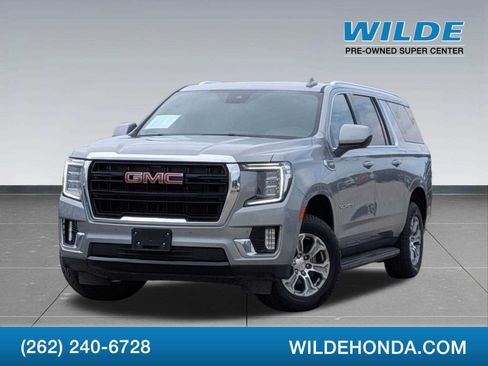 Used 2024 GMC Yukon XL SLE AWD/4WD image 1