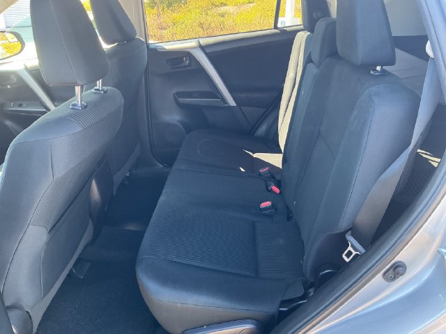 Used 2017 Toyota RAV4 LE w/ All Weather Liner Package AWD/4WD image 25