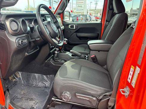Certified 2018 Jeep Wrangler Unlimited Sport S image 9