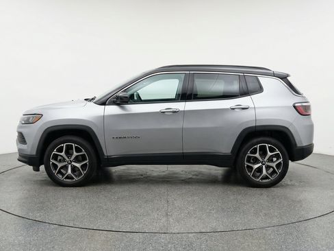 Used 2025 Jeep Compass Limited AWD/4WD image 5