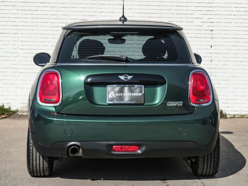 Used 2016 MINI Cooper 2-Door Hardtop image 8