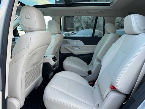 New 2026 Mercedes-Benz GLS 450 4MATIC image 18