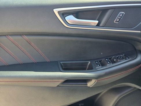 Certified 2023 Ford Edge ST-Line AWD/4WD image 16