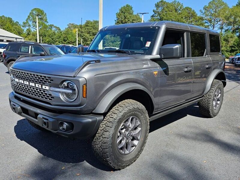New 2025 Ford Bronco Badlands AWD/4WD image 3