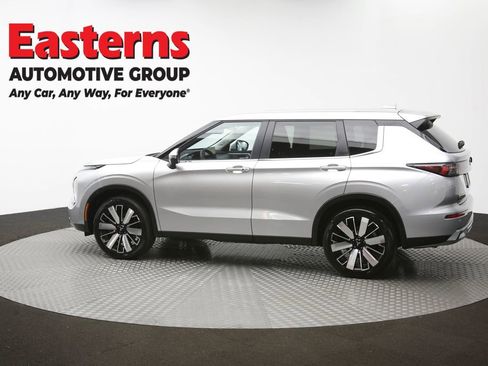 Used 2025 Mitsubishi Outlander SE AWD/4WD image 63