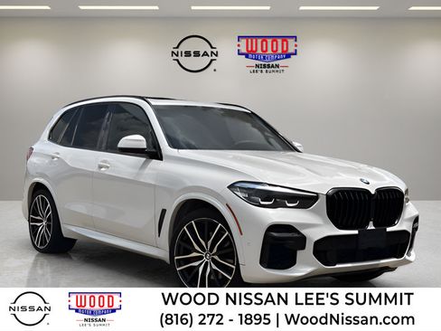 Used 2022 BMW X5 xDrive40i w/ M Sport Package AWD/4WD image 1