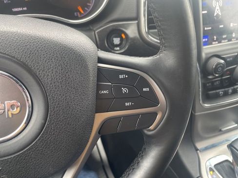Used 2018 Jeep Grand Cherokee Altitude image 14
