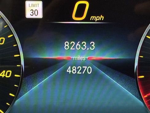 Used 2022 Mercedes-Benz GLS 450 4MATIC image 40