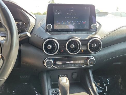 Used 2021 Nissan Sentra SV image 11