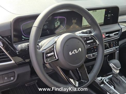 New 2026 Kia Seltos S FWD image 15