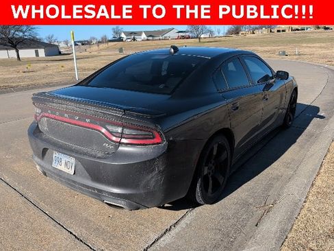 Used 2016 Dodge Charger R/T image 3
