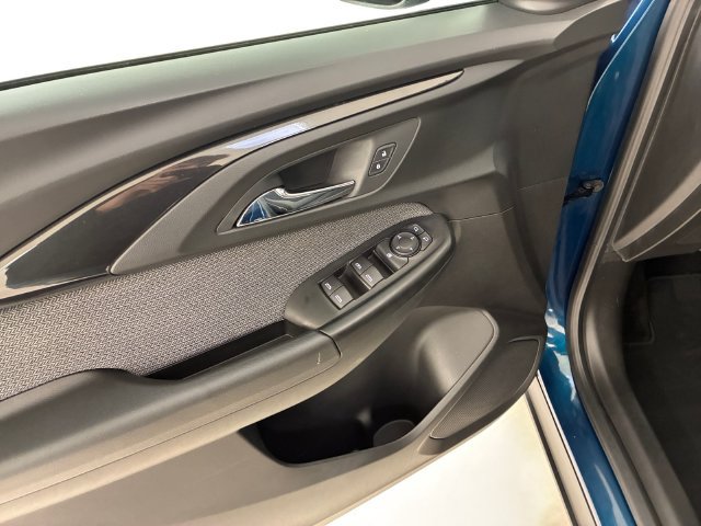 Certified 2021 Chevrolet TrailBlazer LT w/ Convenience Package FWD image 13