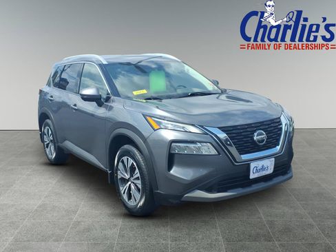 Used 2021 Nissan Rogue SV w/ Premium Package AWD/4WD image 3