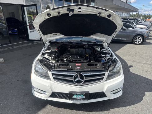 Used 2014 Mercedes-Benz C 250 Sedan image 12